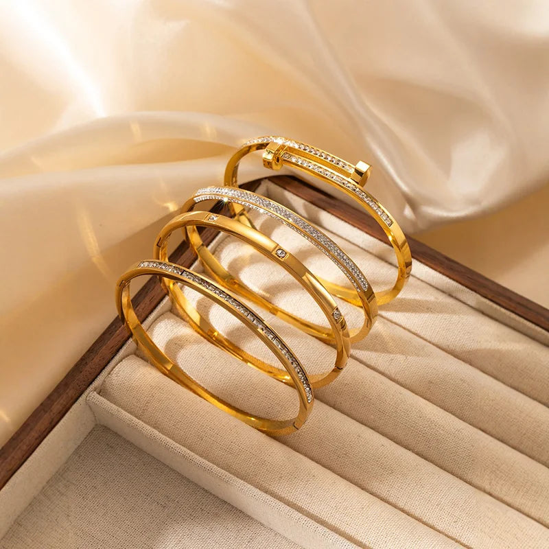 Fashionable Minimalist Nail Bracelet With Starry Sky Diamond Inlay Colorfast Versatile Stainless Steel Bracelet