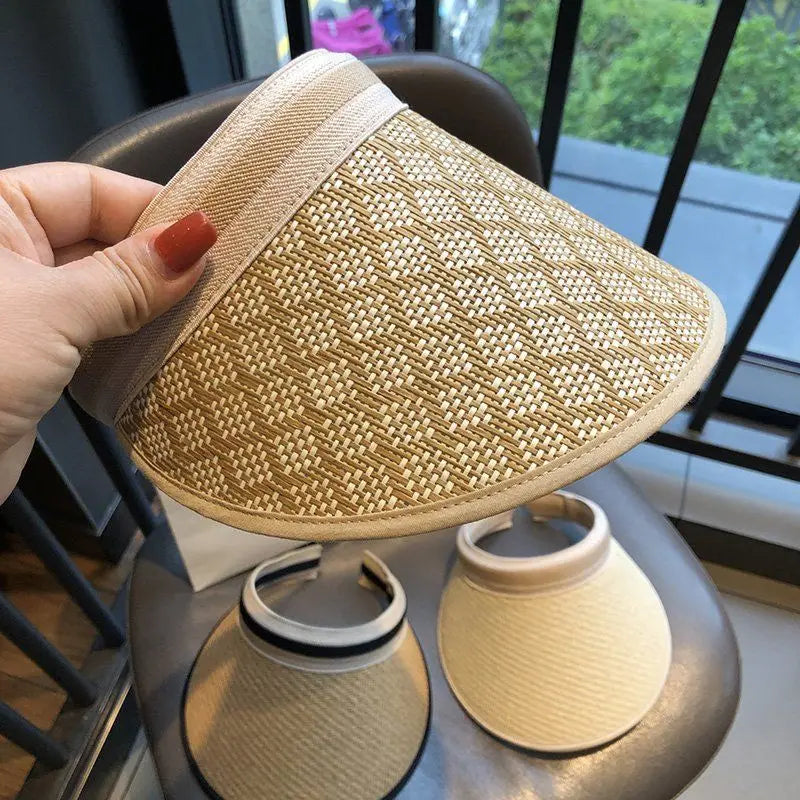 Woven Straw Sun Visor Hat Stylish Beach Accessory for Summer - Image 4