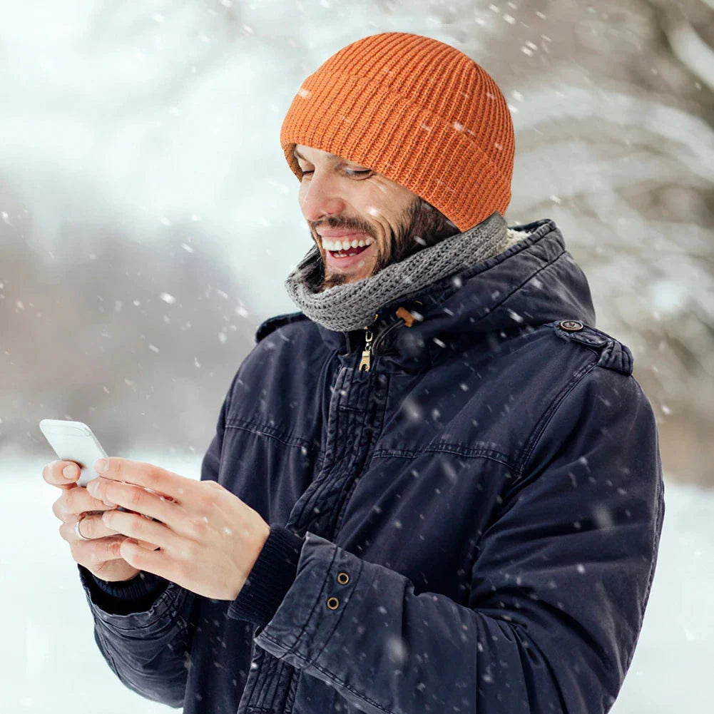 Unisex Winter Reflective Beanie – High Visibility Noctilucent Knit Hat