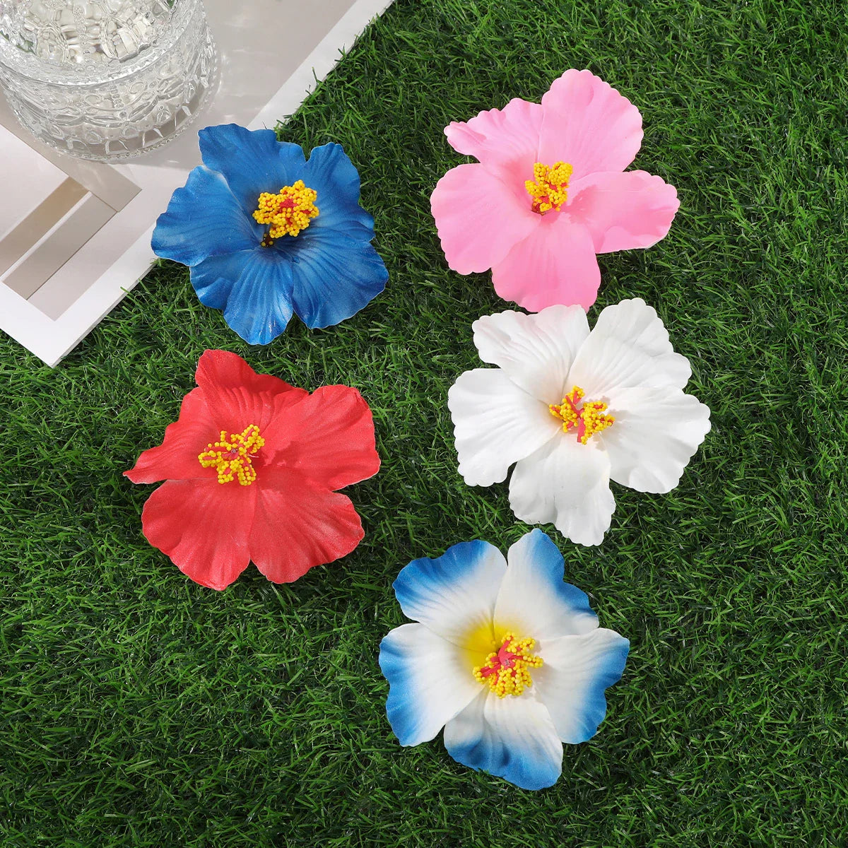 Away Hawaiian Flower Hair Clip