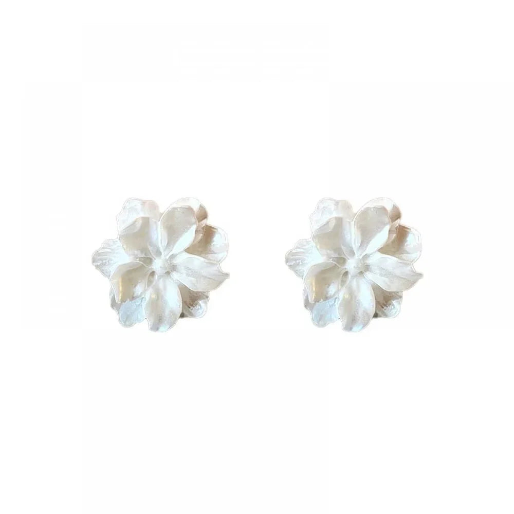 White Flower Stud Earrings for Women Folded Acrylic Side Charming Sweet Floral Girls Earrings Japanese Style Ear Jewelry