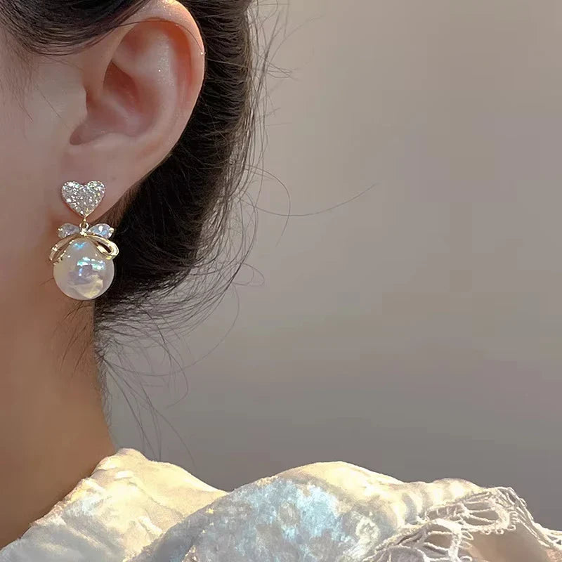 Korean Vintage Imitate Pearl Crystal Earrings for Women Jewelry High-class Luxury Zircon Flower Butterfly Leaf Stud Earrings