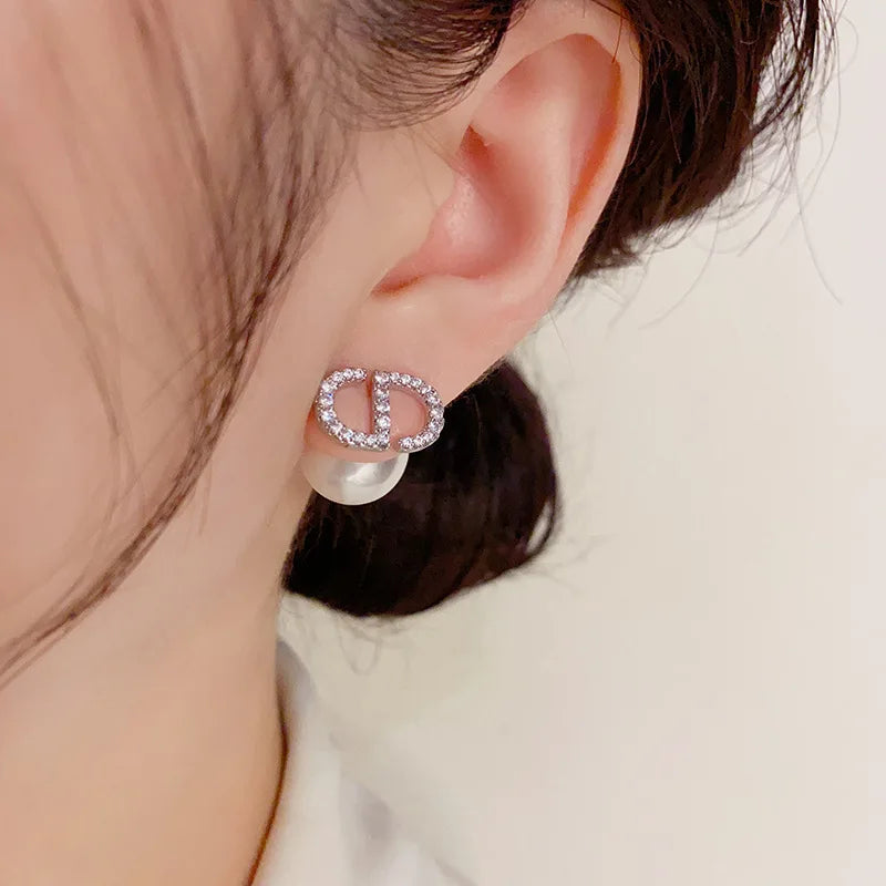 Plated Silver Needle Zircon Letter Pearl Earrings French Luxury Sensation High-End Jewelry Women's Earring Accessor