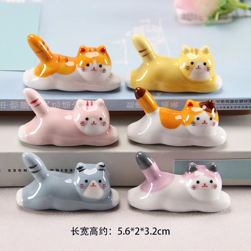 Japanese Style Underglaze Ceramic Cute Cat Chopstick Holder Tableware Restaurant Simple Oval Spoon Bracket Utensil for Kitchen