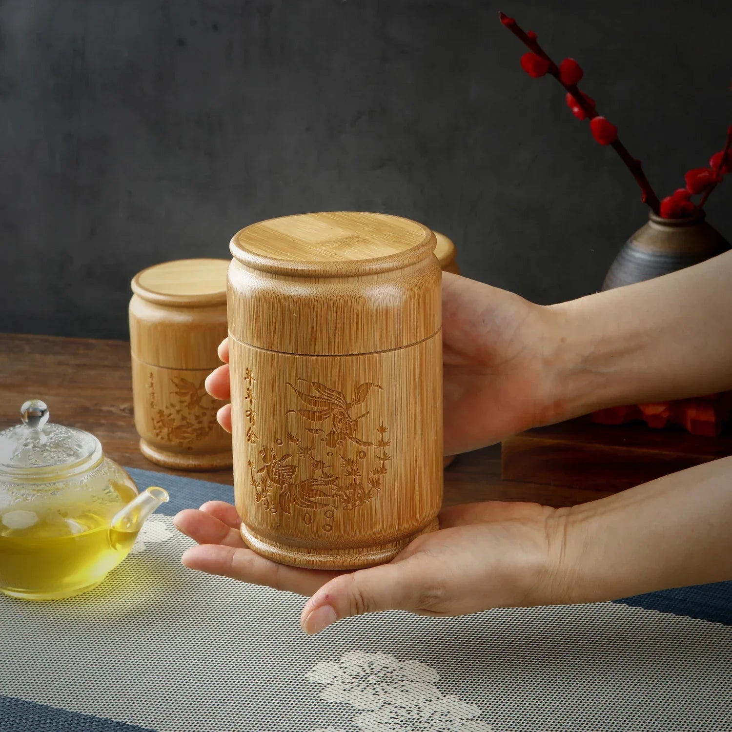 Handmade Bamboo Tea Storage Box Carved Tea Canister Lid Seal Kitchen Storage Jars Accessories Spice Box Case Organizer