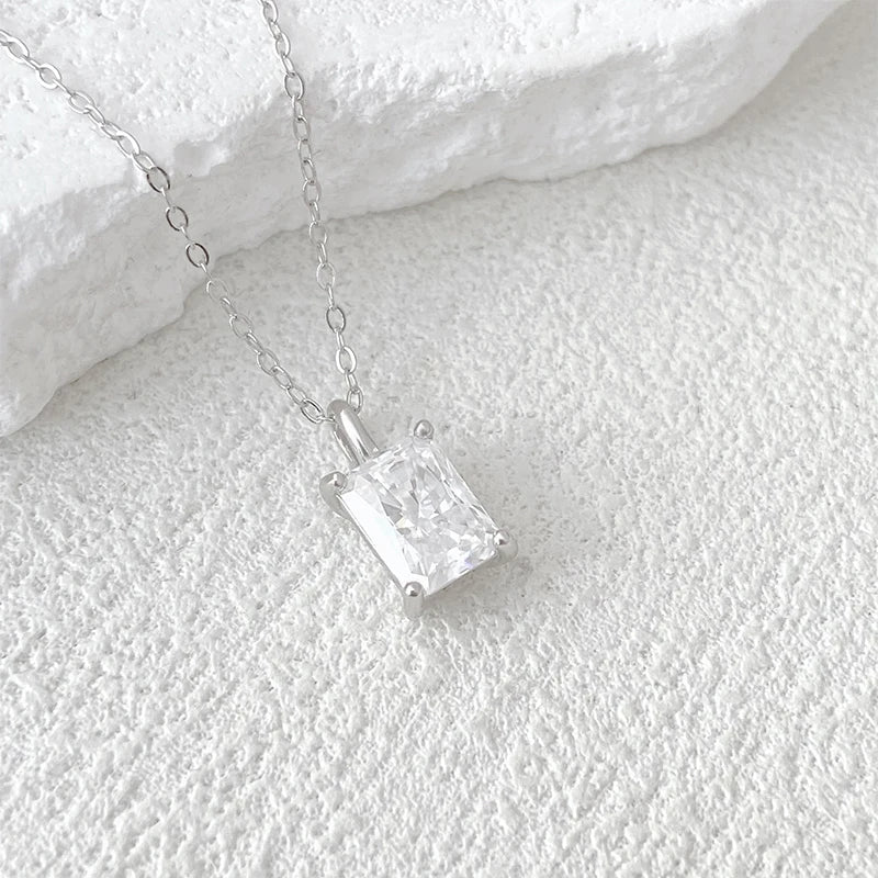 NeeTim 1ct 2ct 3ct 4ct Radiant Cut D VVS1 Moissanite Necklace for Women with Gold Plated Jewelry Sterling Silver 925 Pendant