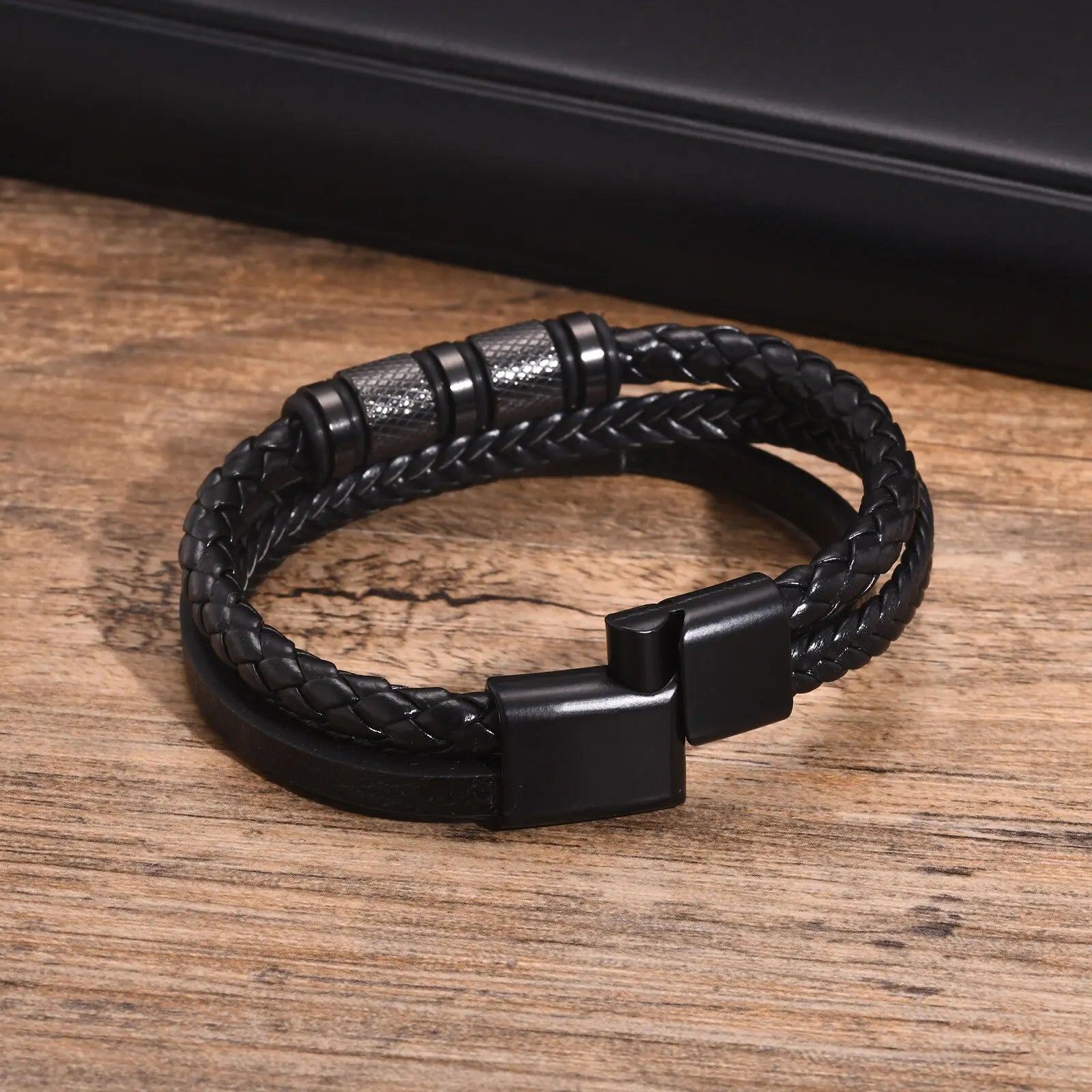 Vnox Personalized Braided Leather Bracelet for Men Handmade Triple Woven Pu Leather Bracelet Custom Name Text Jewelry Gifts
