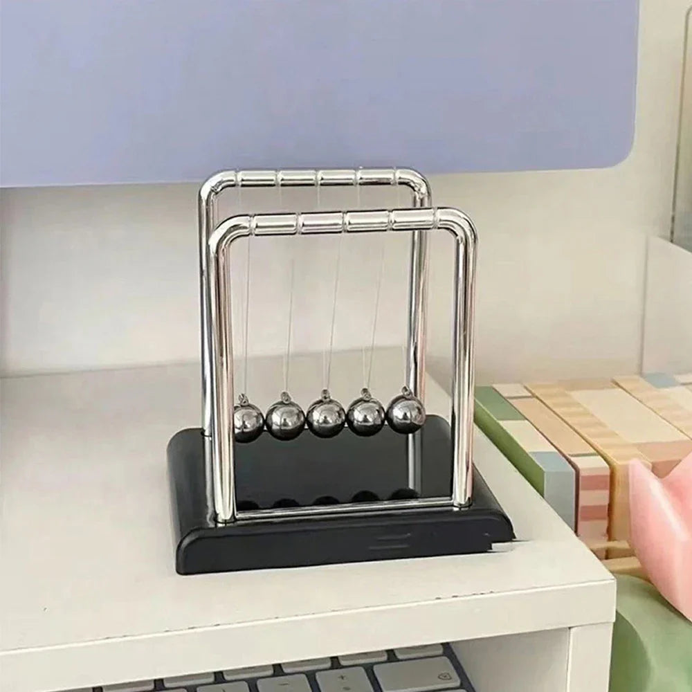 1PC Swinging Magnetic Ball Perpetual Motion Desk Toy Physics Science Desk Fun Toy Swinging Kinetic Balls for Office Decor Gift
