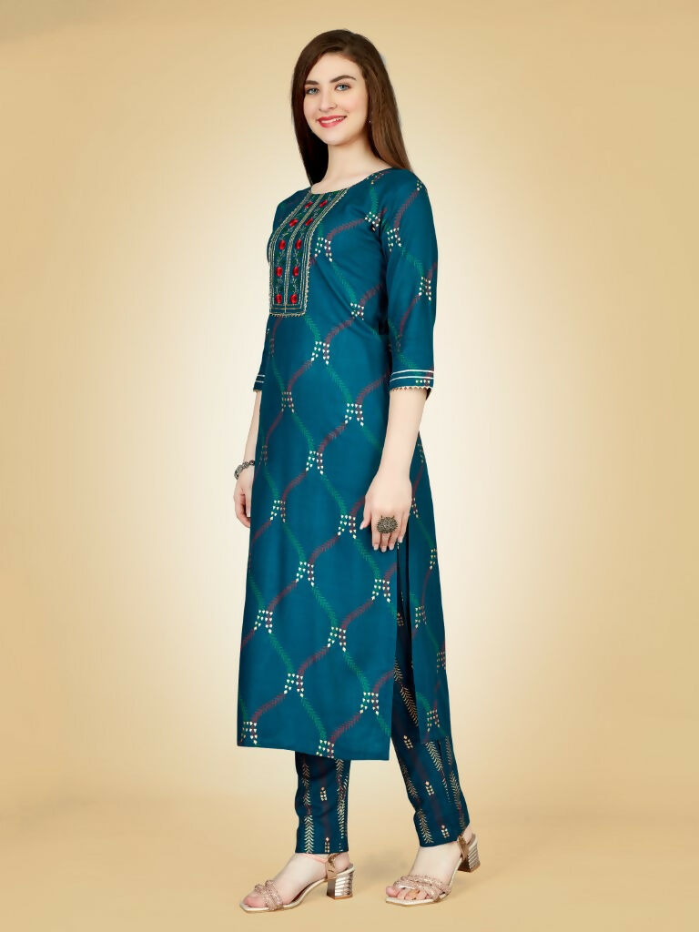 Women's Teal Embroidered Straight Kurta and Pant Set in Rayon