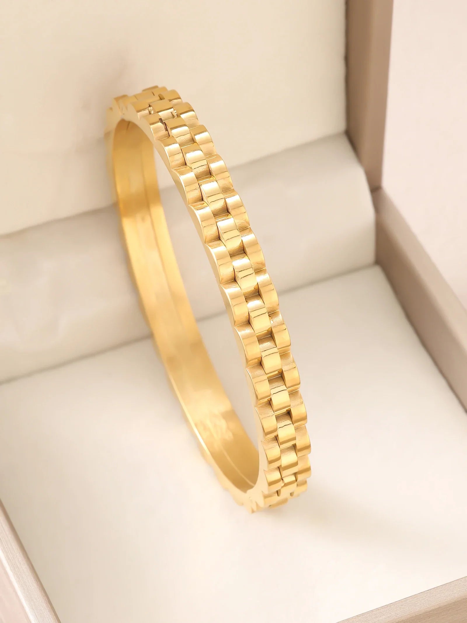 18K gold-plated stainless steel non fading gold bracelet - durable and fashionable jewelry accessory, suitable for holiday gifts