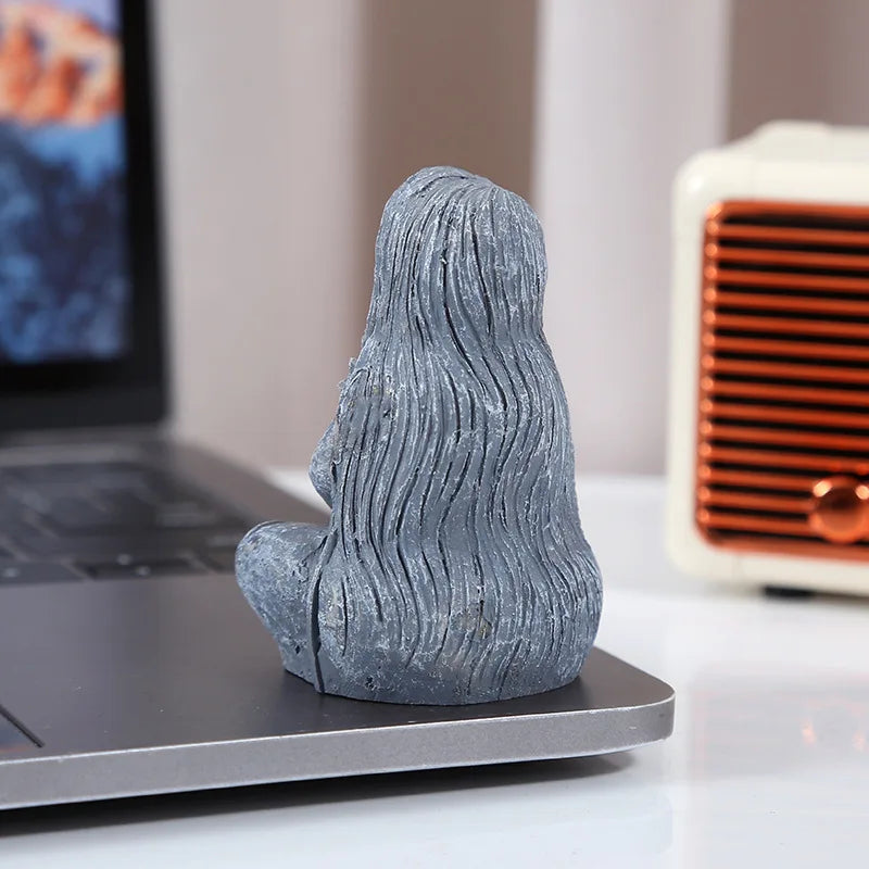 Zen-Inspired Moon Goddess Statue Imitation Stone Resin Ornament - Image 2