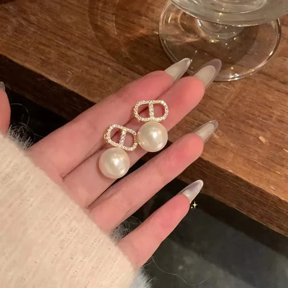 Plated Silver Needle Zircon Letter Pearl Earrings French Luxury Sensation High-End Jewelry Women's Earring Accessor