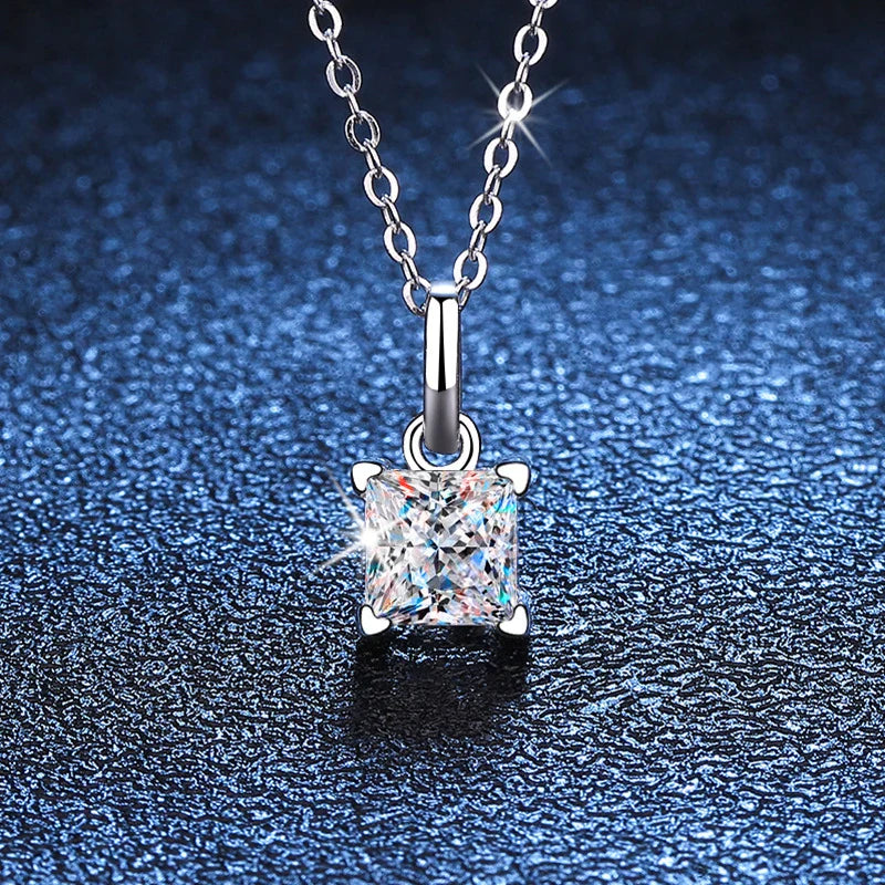 NeeTim 1ct Princess Cut Moissanite Necklace Pendant S925 Sterling Silver Party Wedding Dimond Necklaces For Women Certified