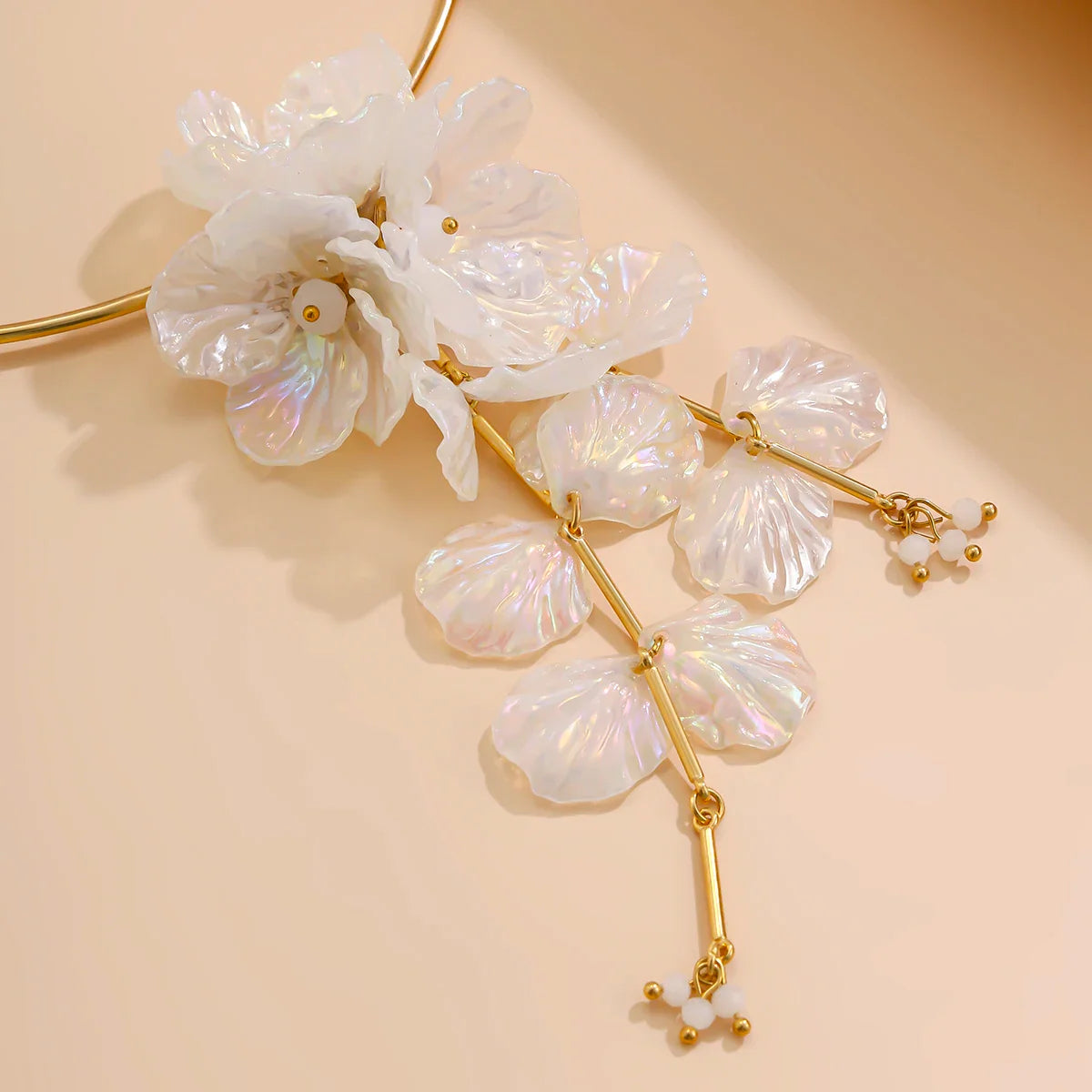 Ingemark Creative Punk Torques Chain Necklace Women Wed Bridal Elegant White Flower Hanging Drop Earrings Wed Bridal Jewelry Set