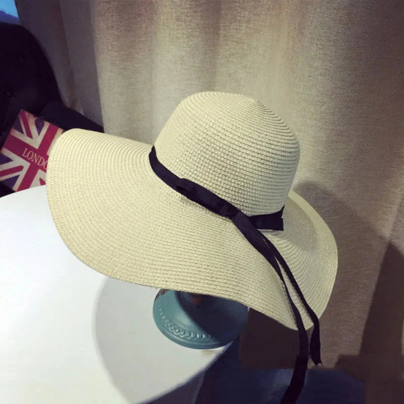 Women’s Wide Brim Summer Straw Hat with Elegant Bowknot Detail