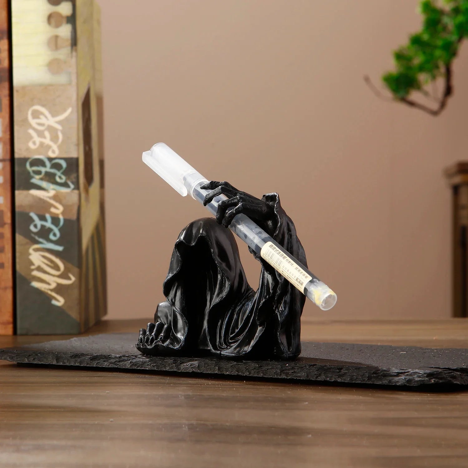 Resin Pen Holder Grim Reaper Sculpture Ink Pen Storage Case Desk Writing Stationary Organizer Office School Supplies Gift