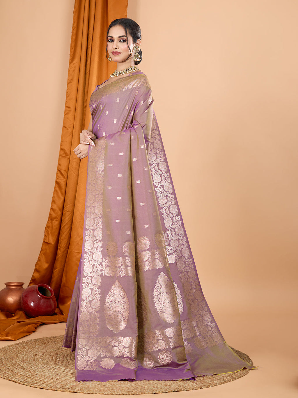 Lavender Banarsi Silk Saree with Jari Weaving and Unstitched Blouse