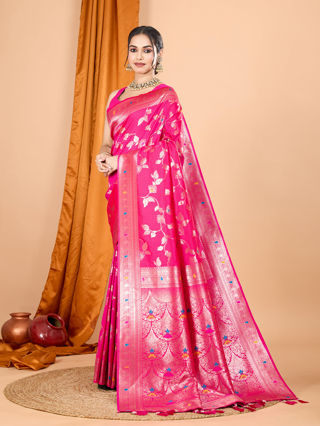 Pink Banarasi Silk Party Wear Saree With Jari Weaving