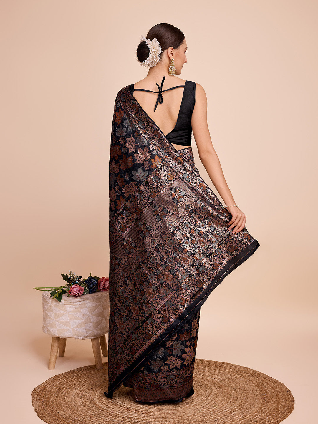 Black Pure Silk Wedding Saree with Traditional Jari Weaving Work