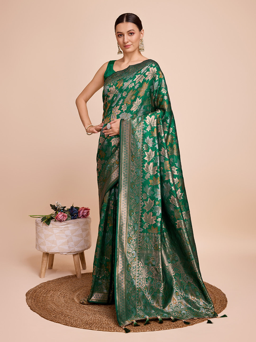Green Pure Silk Saree with Jari Weaving Work