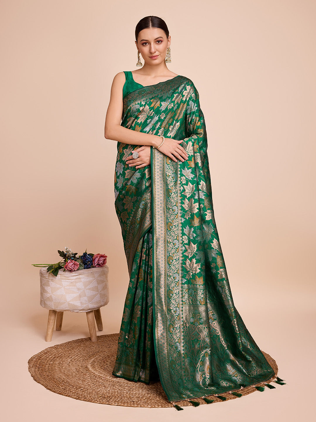 Green Pure Silk Saree with Jari Weaving Work
