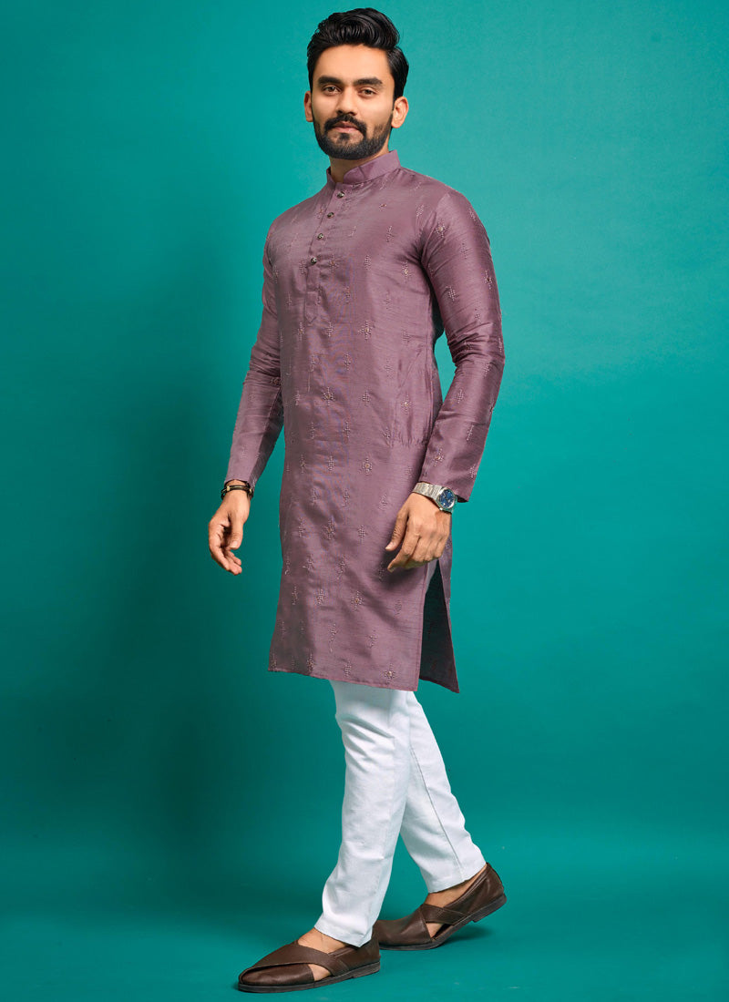 Onion pink silk kurta and pajama set with elegant embroidery
