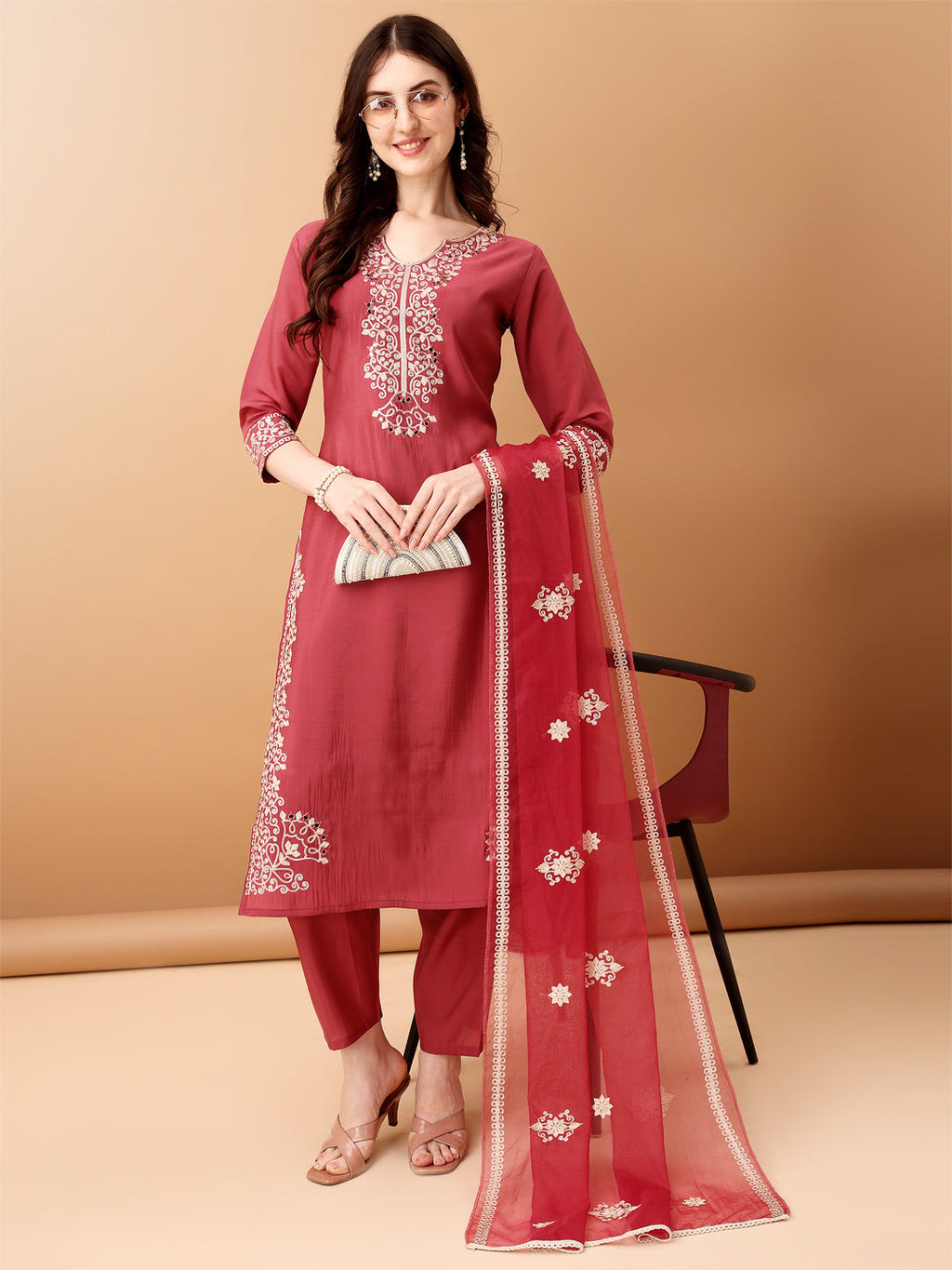 Pink embroidered Chanderi kurta set with matching pants and dupatta