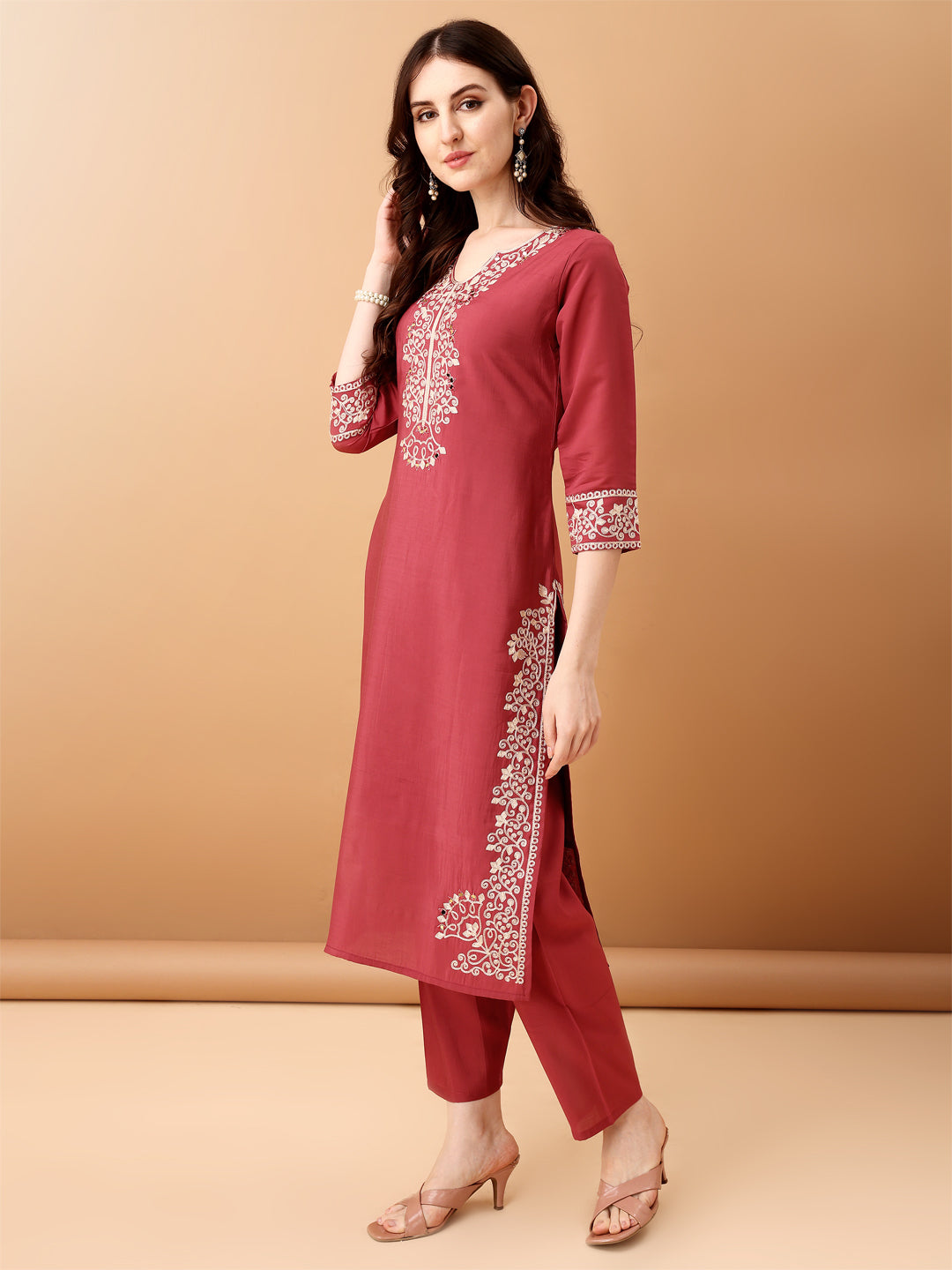 Pink Embroidered Chanderi Kurta Set with Pants and Dupatta