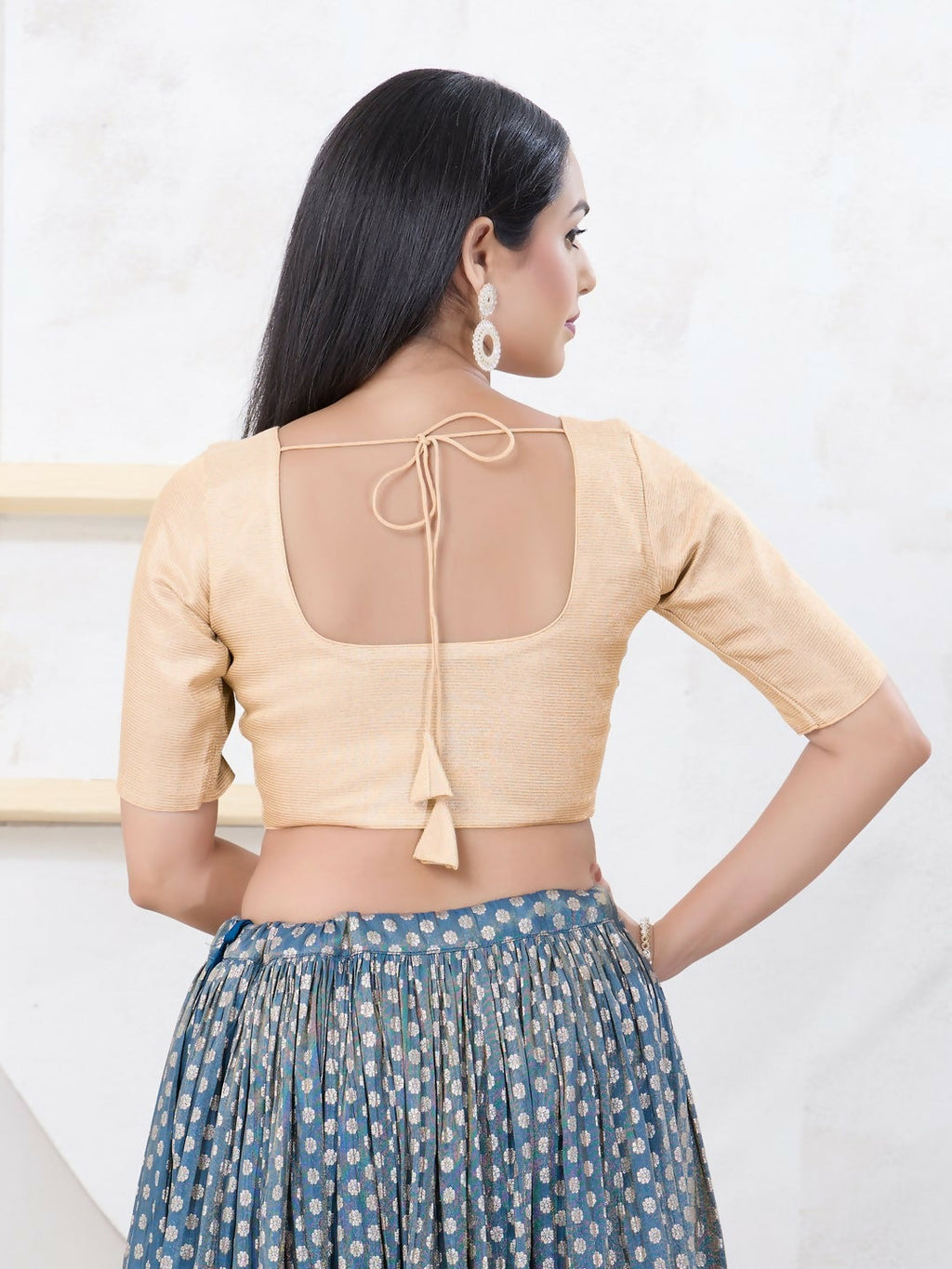 Light-Gold Tissue Elbow Sleeve Front Open Blouse