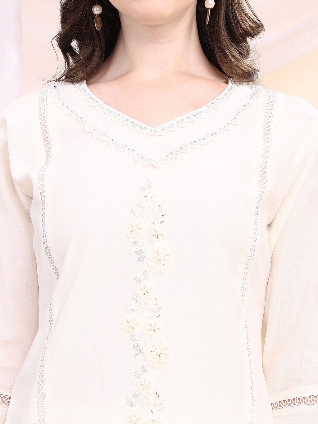White Applique Beads and Lace Embroidered Kurta Set with Dupatta