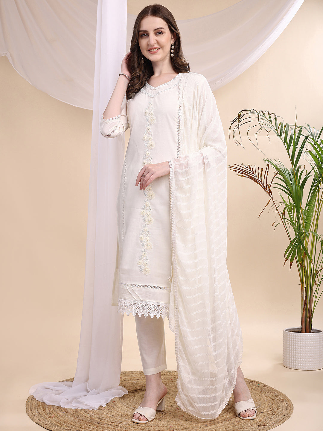 White Chanderi kurta with lace and bead applique embroidery, worn with matching pants and dupatta
