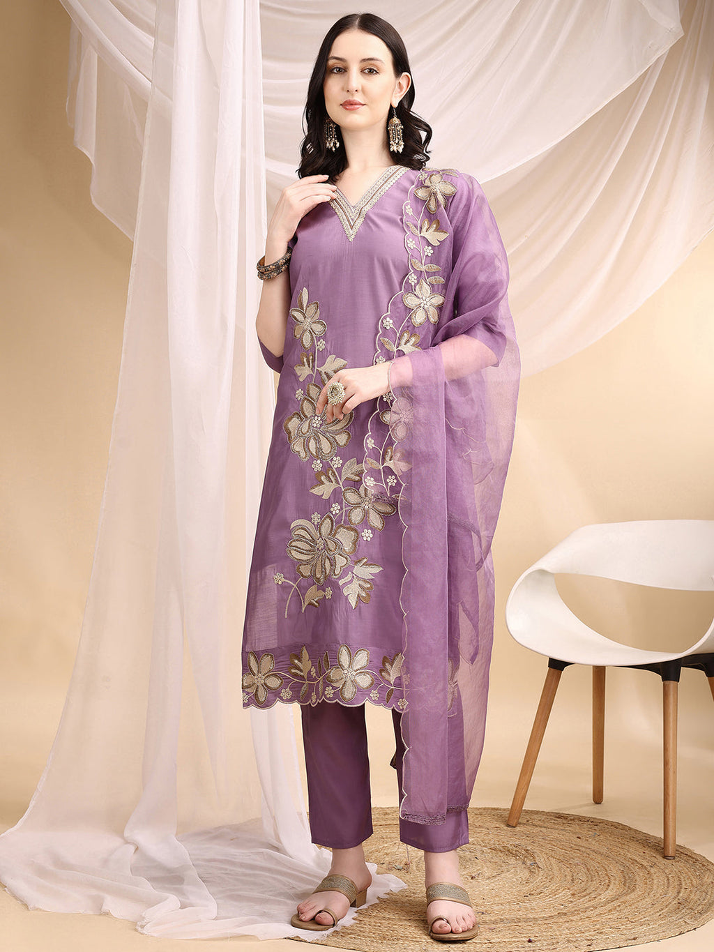 Lavender Chanderi kurta set with intricate thread embroidery, matching pant, and dupatta