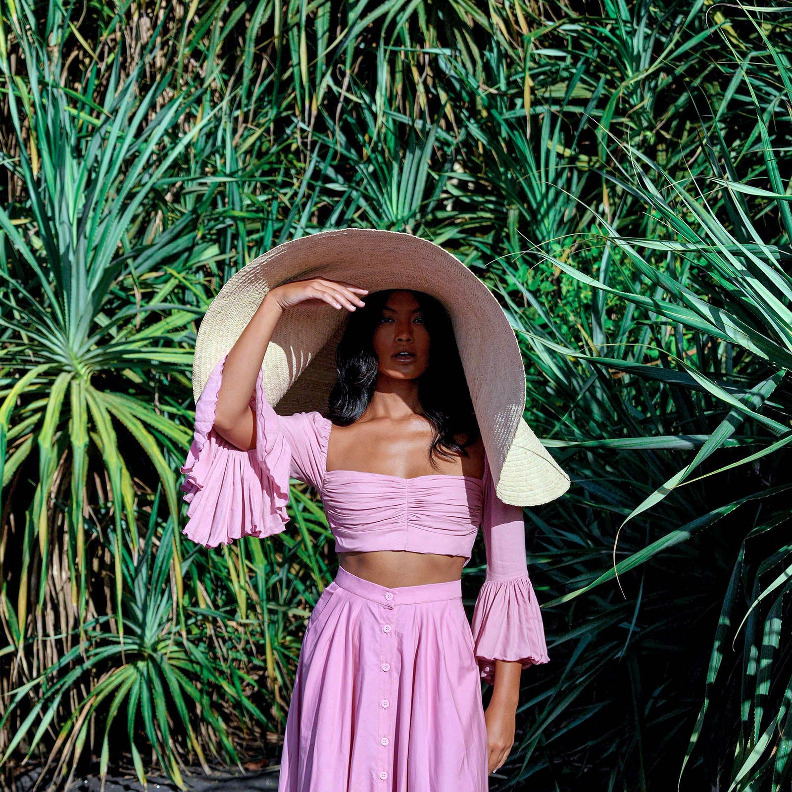 SOLANA Oversized Straw Hat in Natural Beige