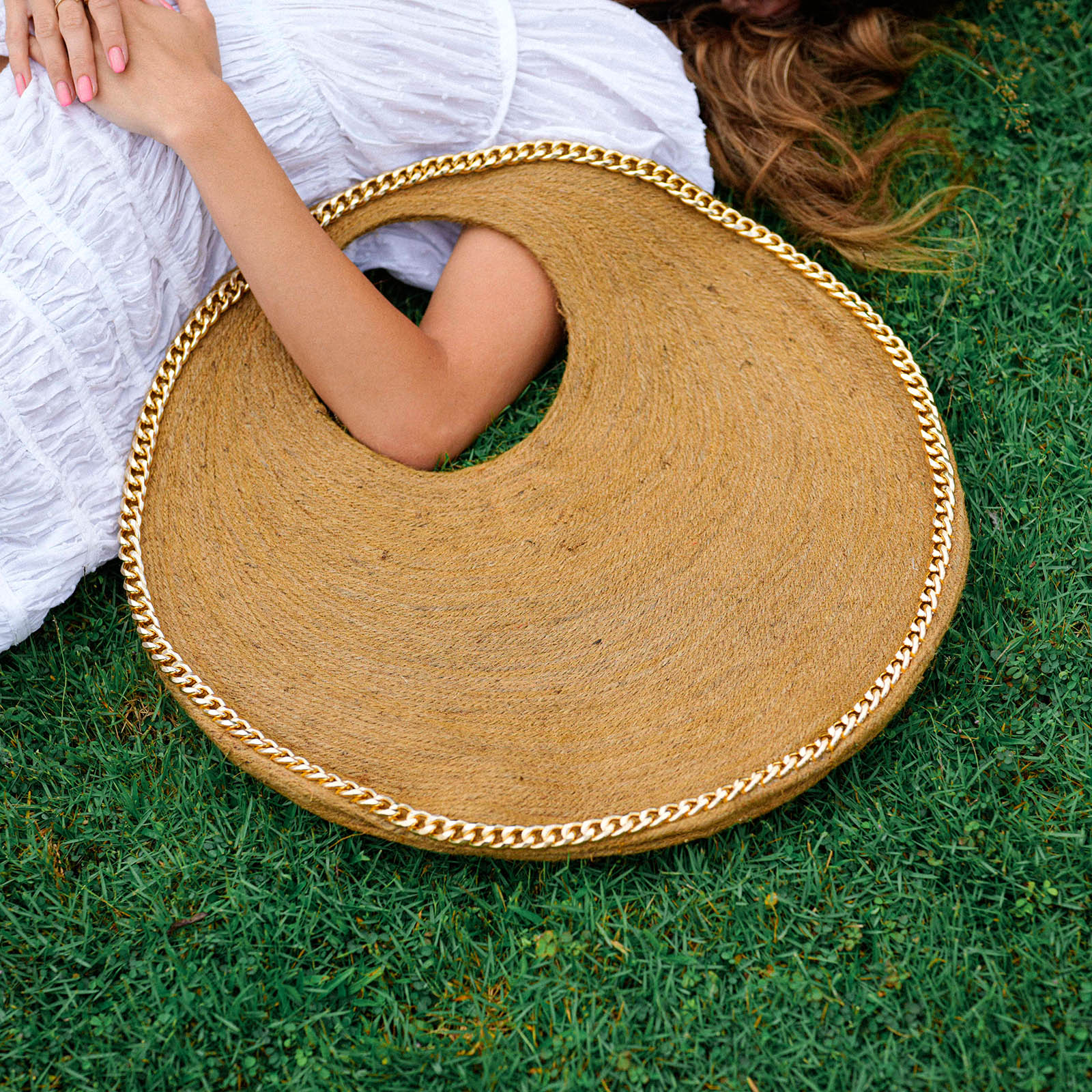 SOLO COCCO Jute Bag With Gold Chain