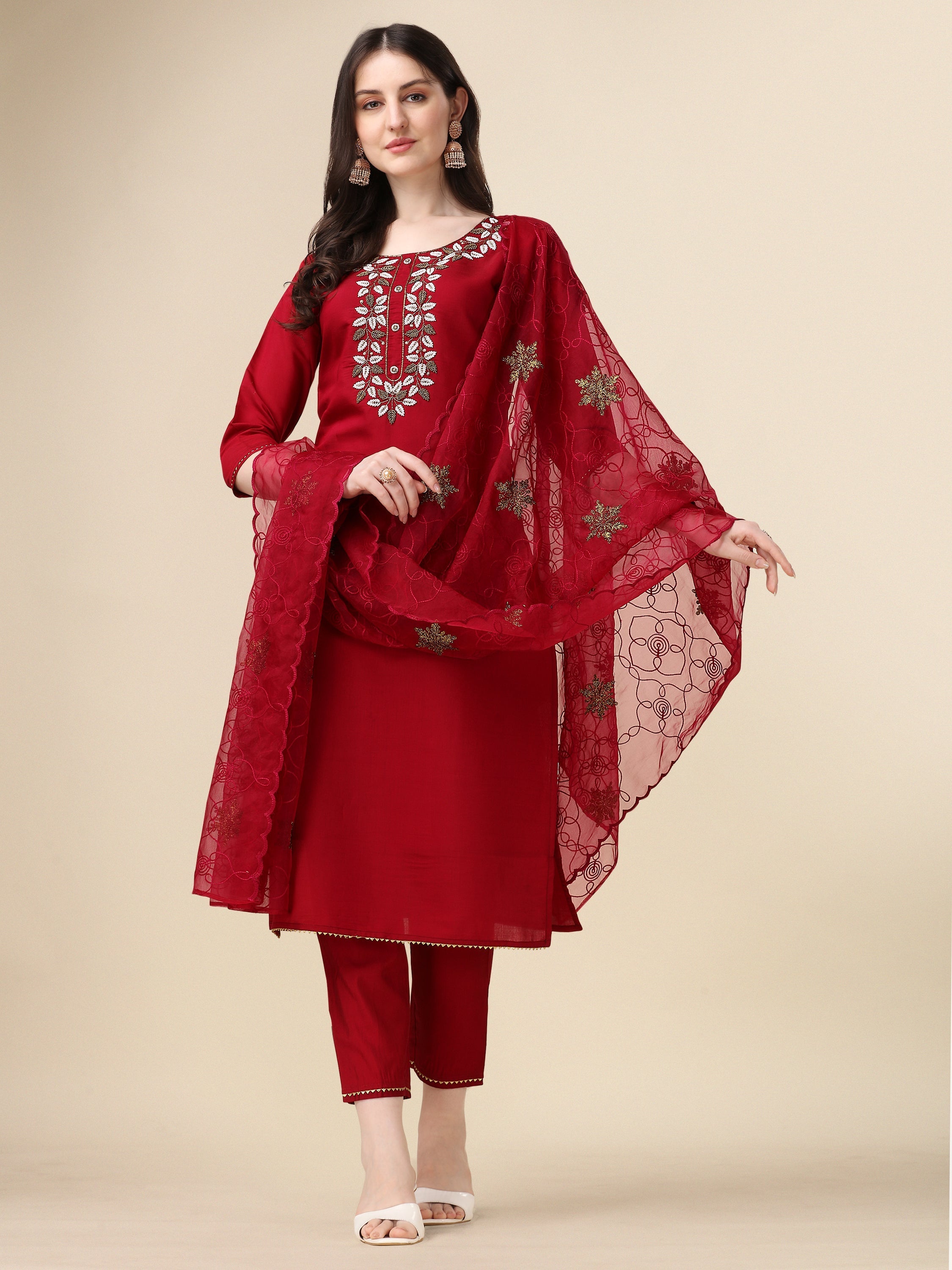 Multicolor embroidered kurta set with organza dupatta and matching pants