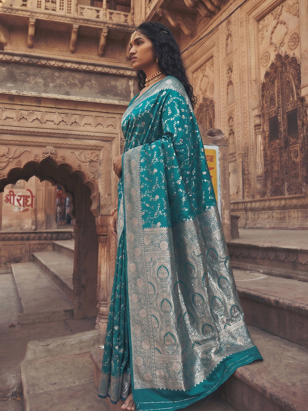 Rama Green Art Silk Fancy Saree with Blouse Piece