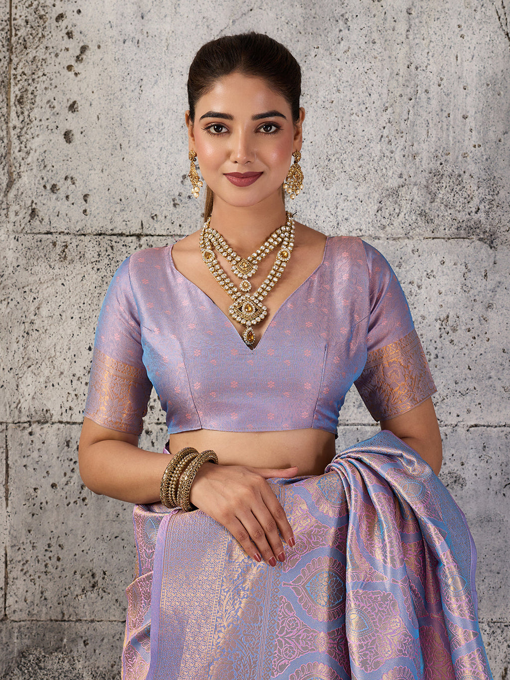 Lavender Kanjivaram Silk Blend Fancy Saree with Blouse Piece