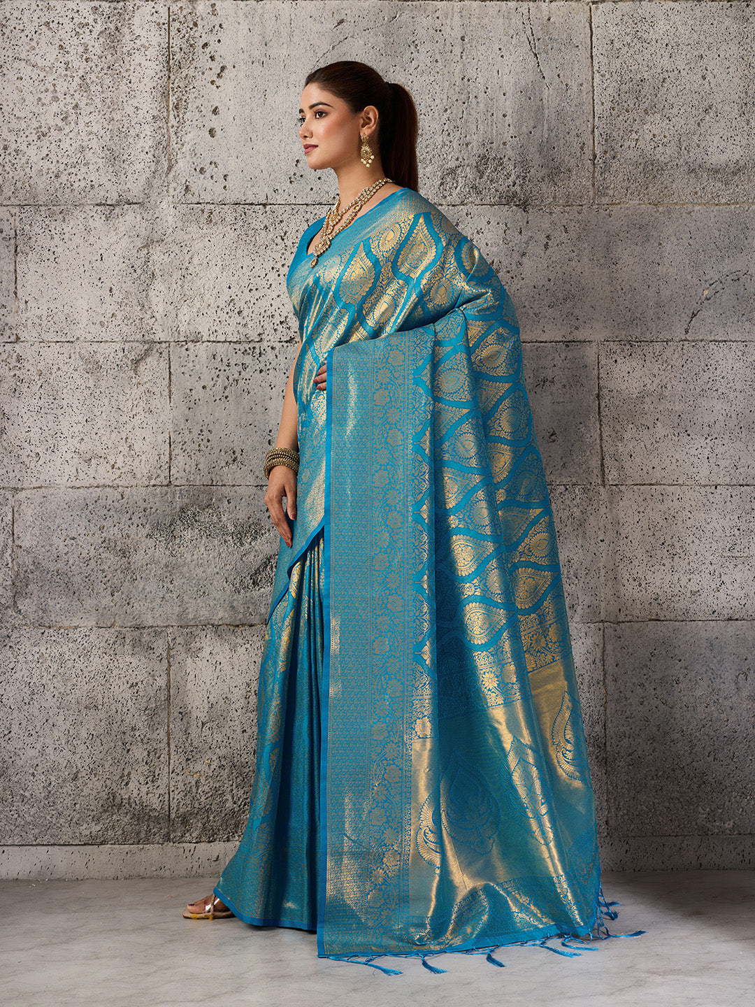 Teal Blue Kanjivaram Silk Blend Fancy Saree with Blouse Piece