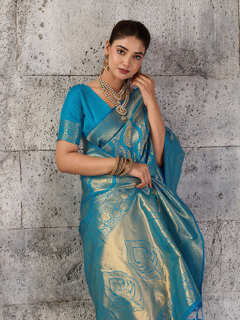 Teal Blue Kanjivaram Silk Blend Fancy Saree with Blouse Piece