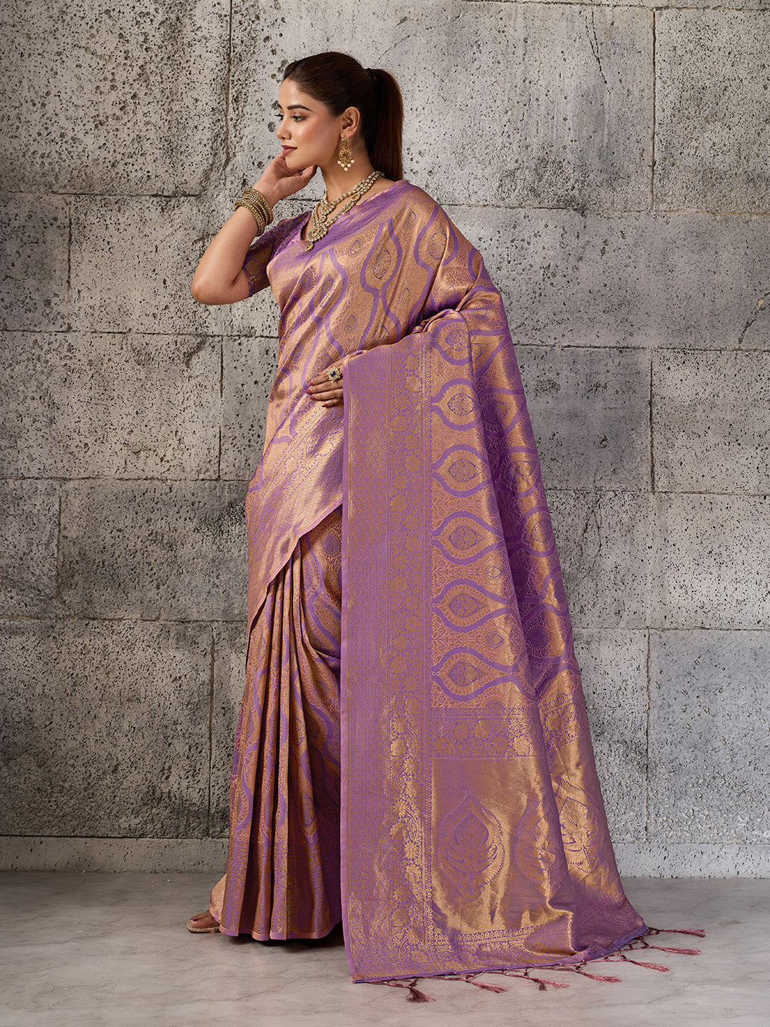 Light Purple Kanjivaram Silk Blend Fancy Saree for Women