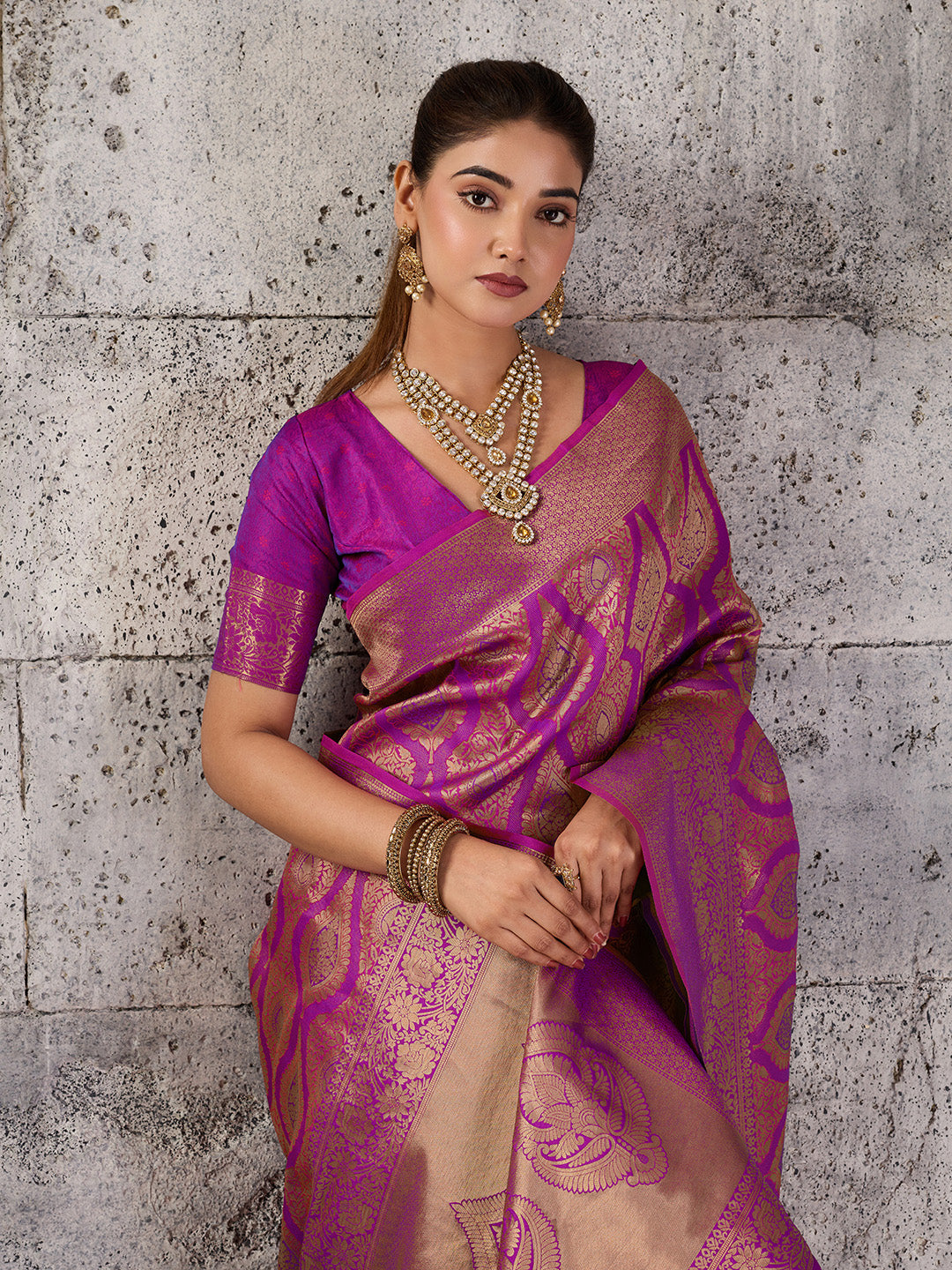Magenta Kanjivaram Silk Blend Fancy Saree with Blouse Piece