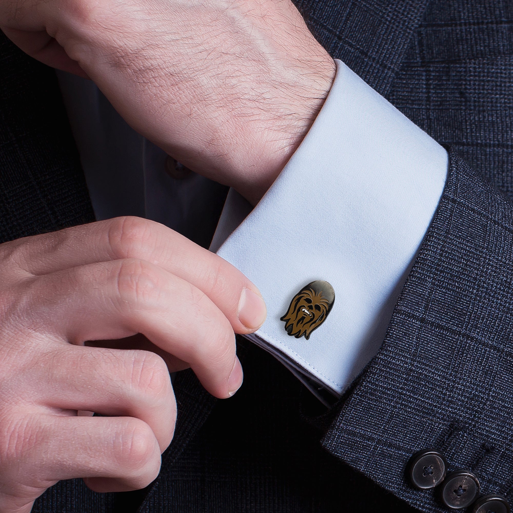 Star Wars Chewbacca Gunmetal Enamel Cufflinks - Image 2