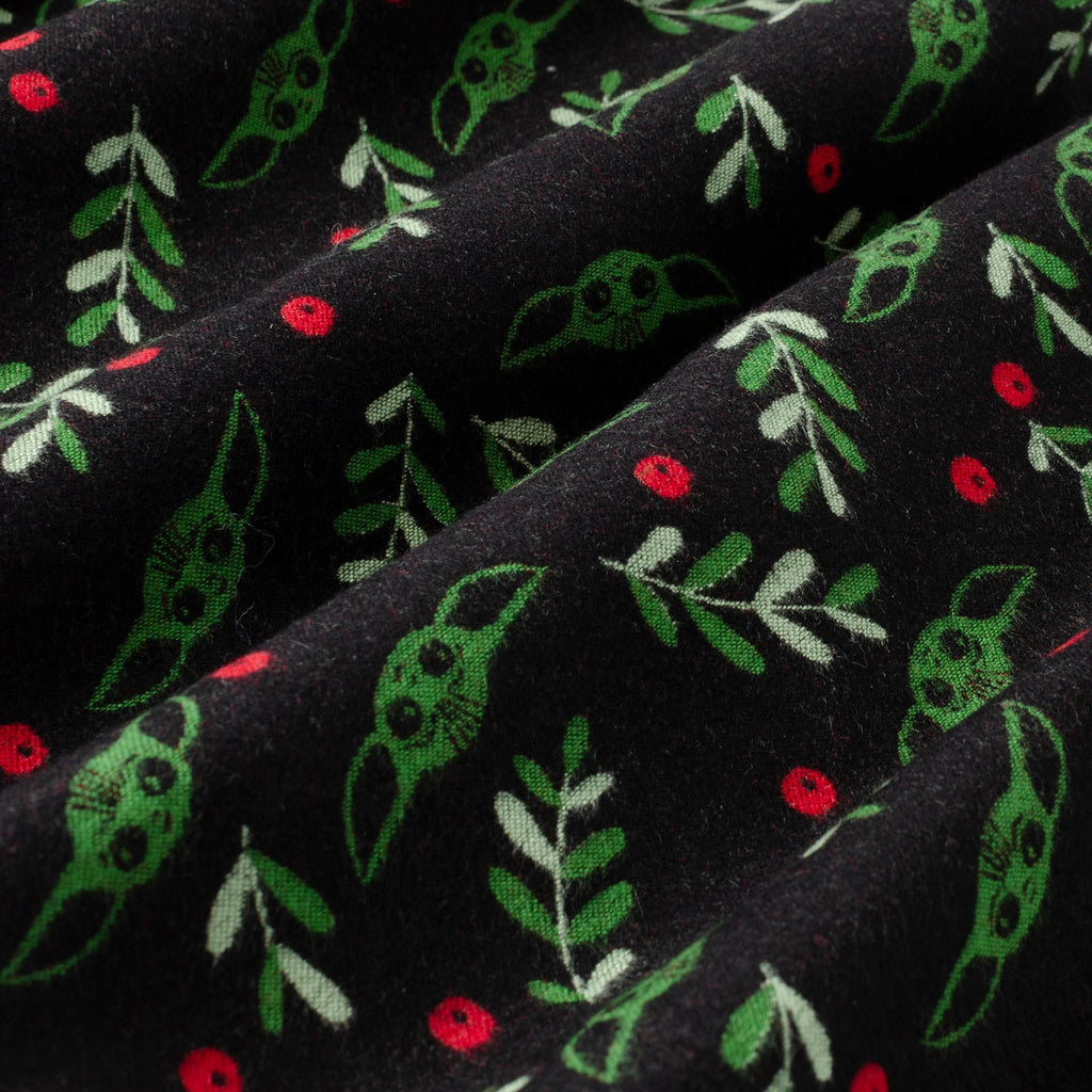 Star Wars Grogu Holiday Merino Wool Scarf in Black and Green - Image 4