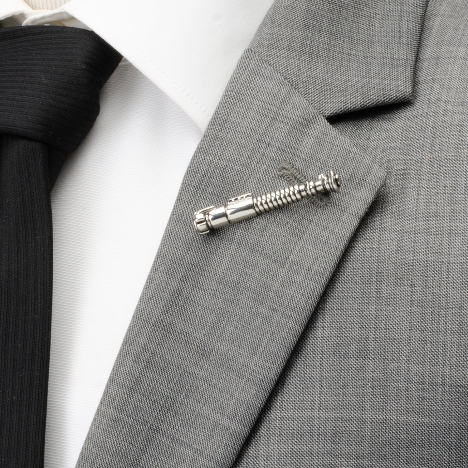 Star Wars Luke Skywalker Lightsaber Lapel Pin - Image 2
