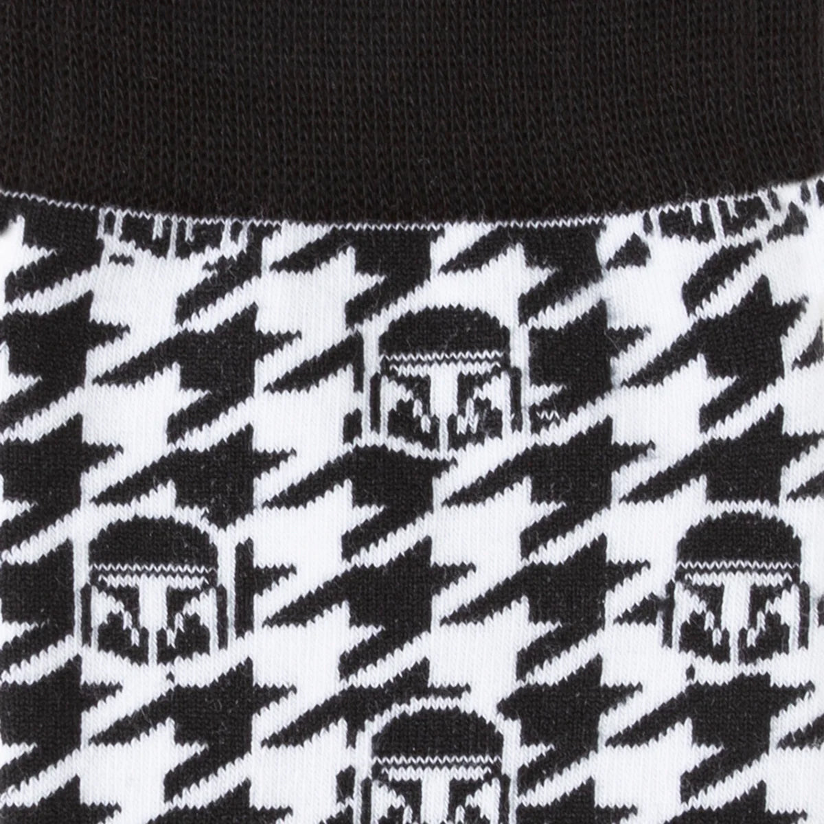 Star Wars Mandalorian Houndstooth Socks and Lapel Pin Gift Set - Image 3