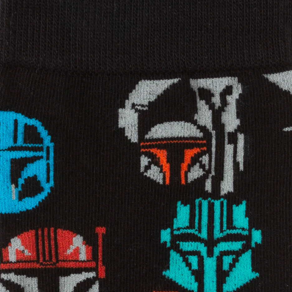 Star Wars Mandalorian Helmet Crew Socks and Lapel Pin Gift Set - Image 3
