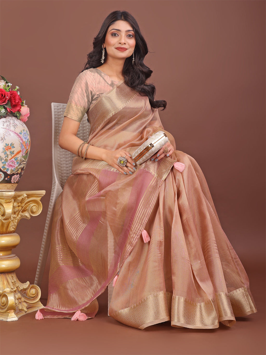 Elegant Peach Linen Saree with Golden Zari Border and Rich Pallu