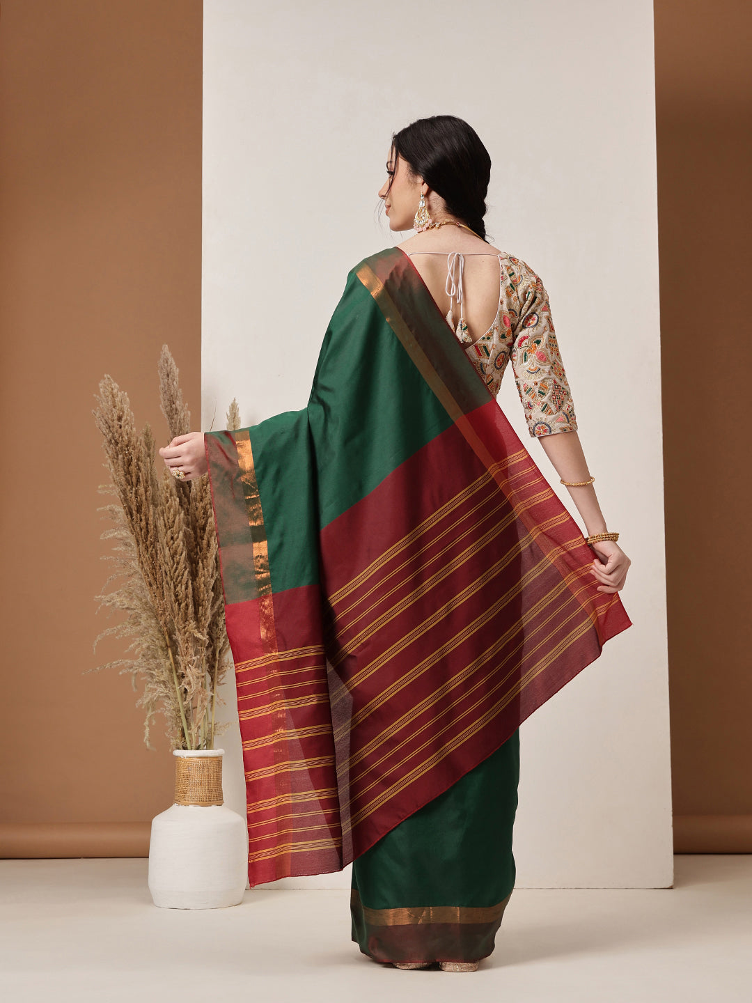 Green Banarasi Art Silk Solid Saree with Traditional Weave
