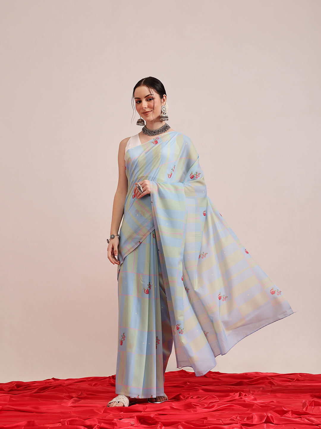 Blue Bollywood-inspired Mul Cotton saree featuring a modern abstract digital print