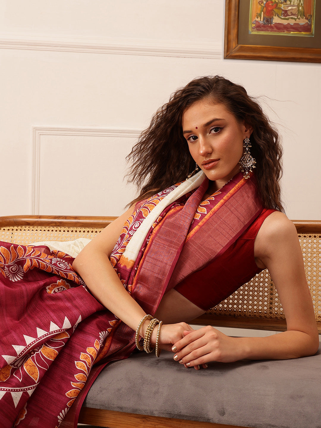Off White Ikkat Kotha Silk Floral Digital Print Saree